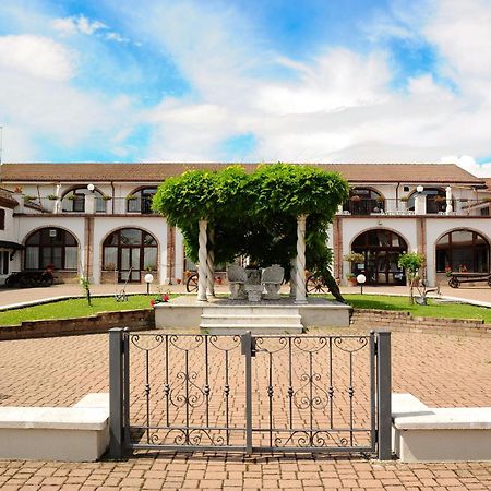 Il Carrettino Country Hotel Tortona Ngoại thất bức ảnh