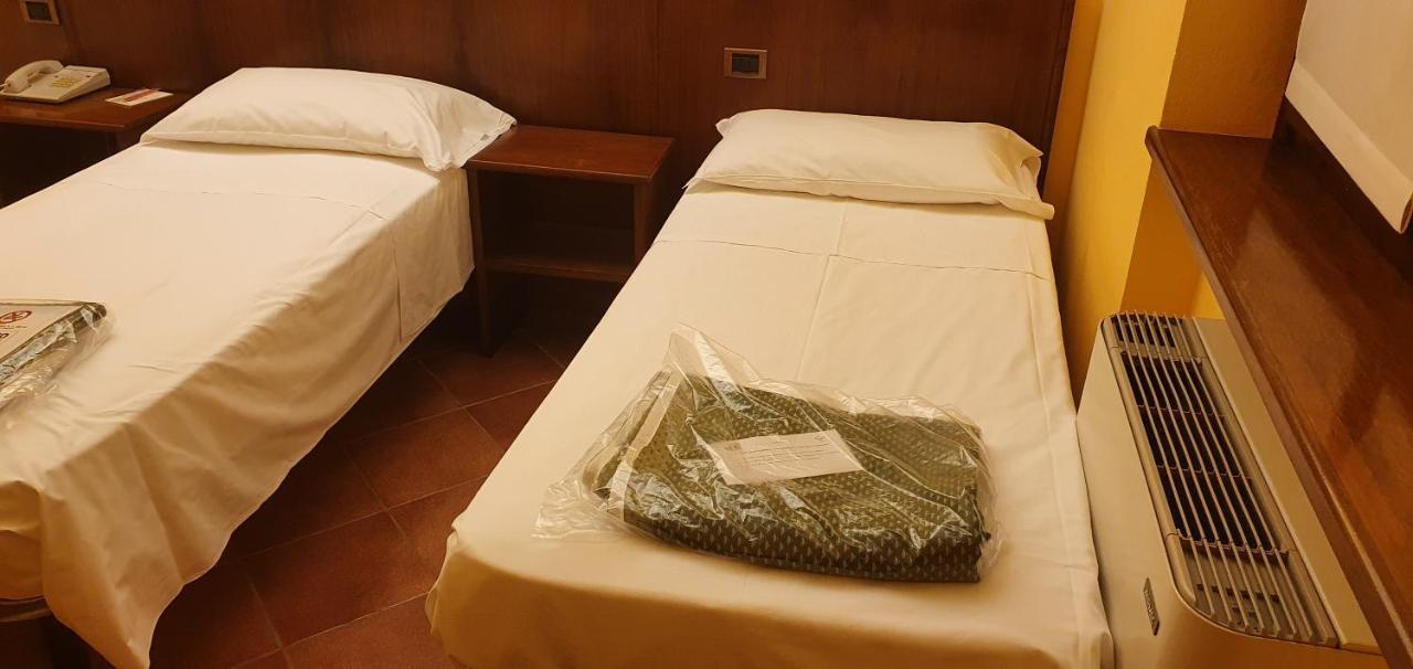 Il Carrettino Country Hotel Tortona Ngoại thất bức ảnh