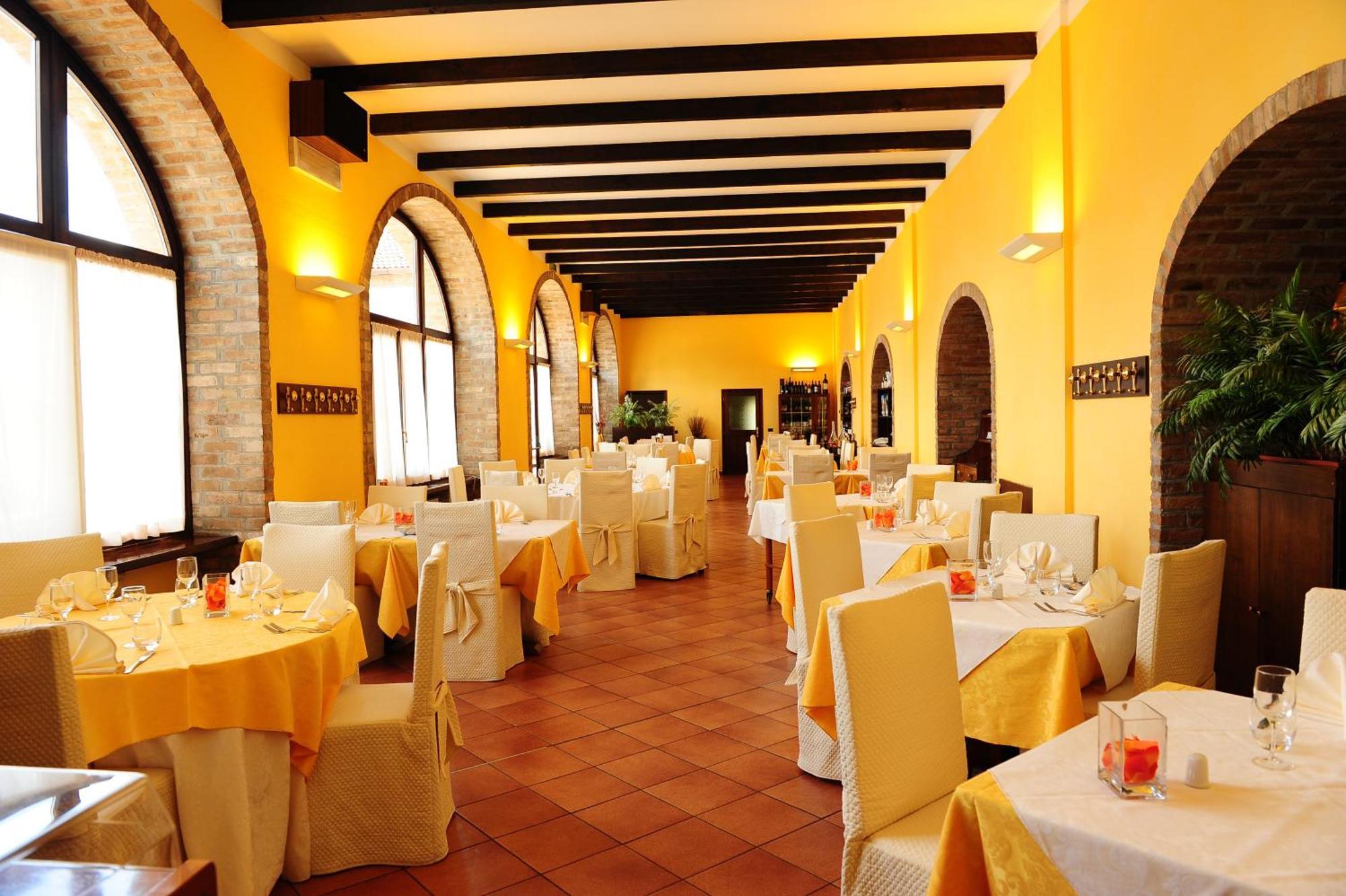 Il Carrettino Country Hotel Tortona Ngoại thất bức ảnh