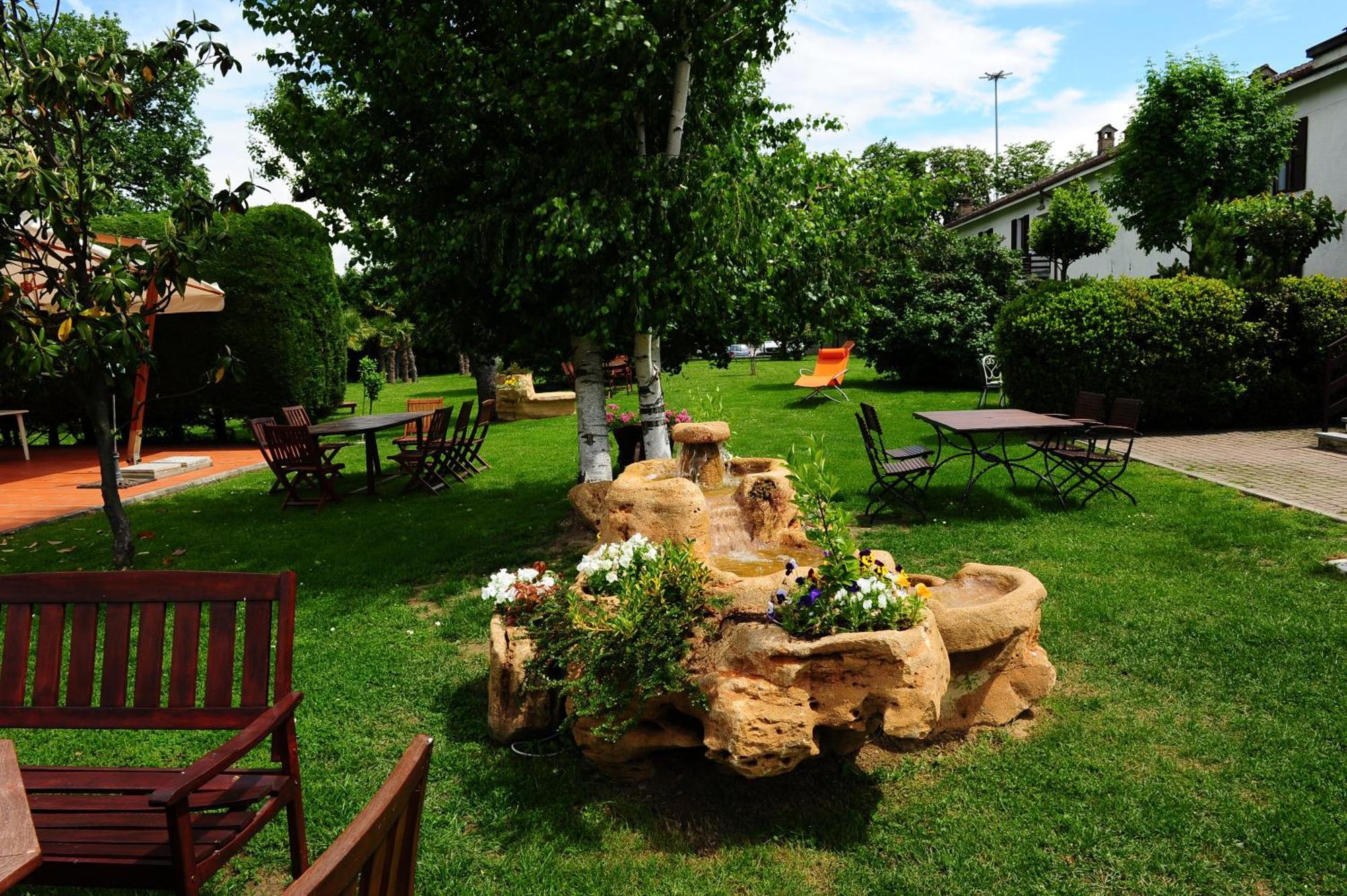 Il Carrettino Country Hotel Tortona Ngoại thất bức ảnh